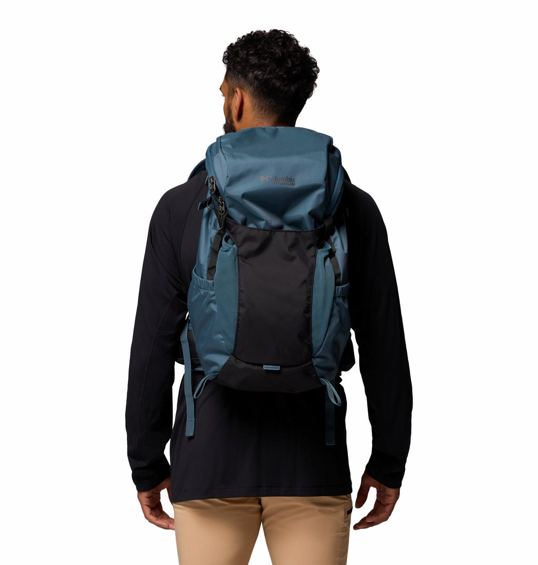 2071541-Triple Canyon™ 36L Backpack-COLUMBIA