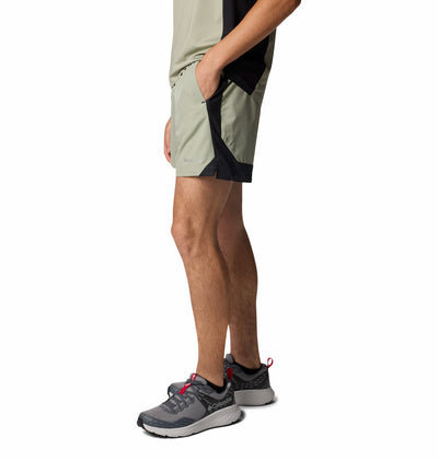 2114741-THREE PITCH™ SHORT-COLUMBIA