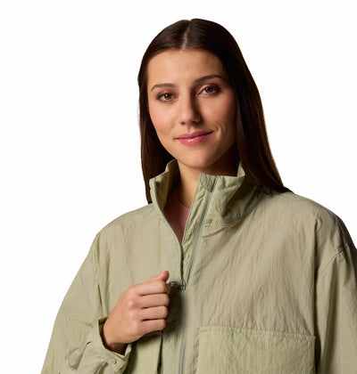 2116571-PARACUTIE™ CROPPED CARGO WINDBREAKER-COLUMBIA